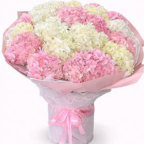 Blushing Clouds Bouquet